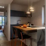 Leoni 7 - By Lovecomo Ferienhaus